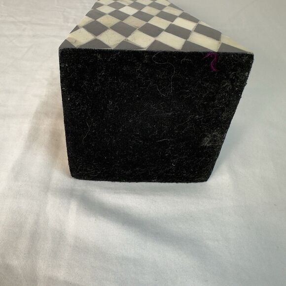 Vintage Boho Harlequin Tessellated Stone black white Obelisk - Picture 4 of 8
